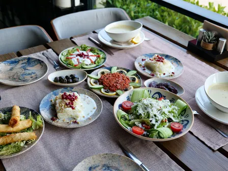 Ride and Dine with us