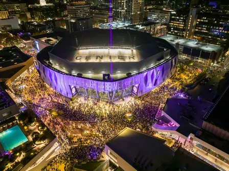 Charlotte Hornets at Los Angeles Lakers