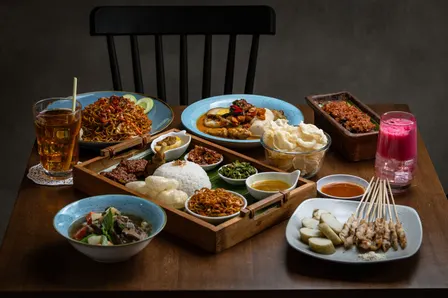 Ride and Dine with us