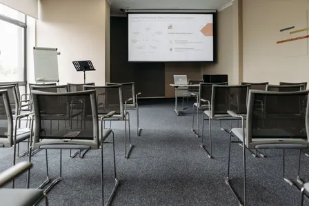 Master the Art of Body Language | 1 Day Program in Omaha, NE