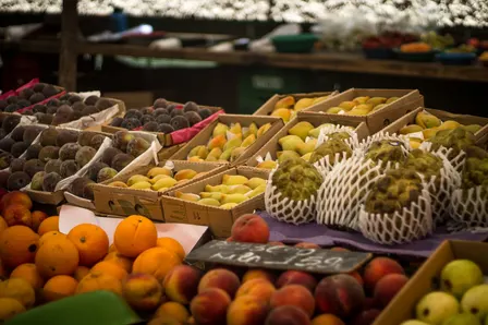 Christmas In The Country Market 2026