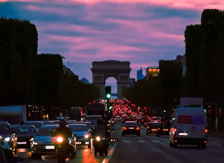 INVESTIGATION DATA GAME – CHAMPS-ÉLYSÉES 🍹