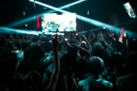 Oasis Live '27 - Manchester - VIP Gig Days