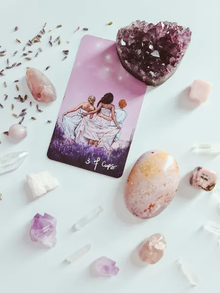 Tarot & Chill 🌙