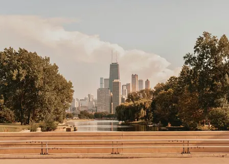 Ground: An Evening Walk in the City
