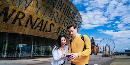 Discover Cardiff Bay! Interactive Treasure Hunt & City Walk