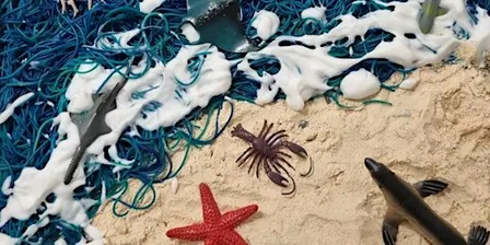 Make a mess - ocean