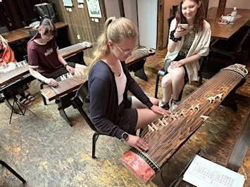 Japanese Instrument "Koto" 1.5 hours class @ the heart of Kyoto