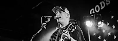 Music On The Mezz with Justin Cook Acoustic