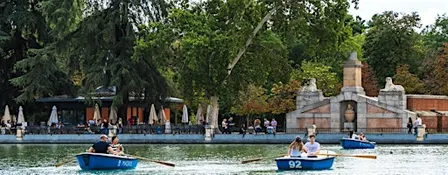 Free Tour Madrid: Gran Via, Cibeles, Retiro and Puerta de Alcala - English