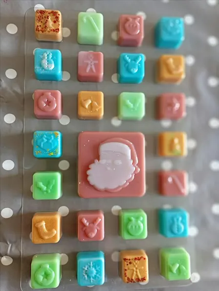 Make your own wax melt advent calendar with festive treats- Darlington