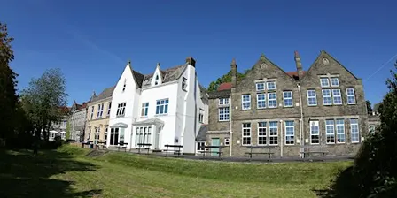 Llwyn y Bryn - School Leavers' Open Evening / Noson Agored Ymadawyr Ysgol