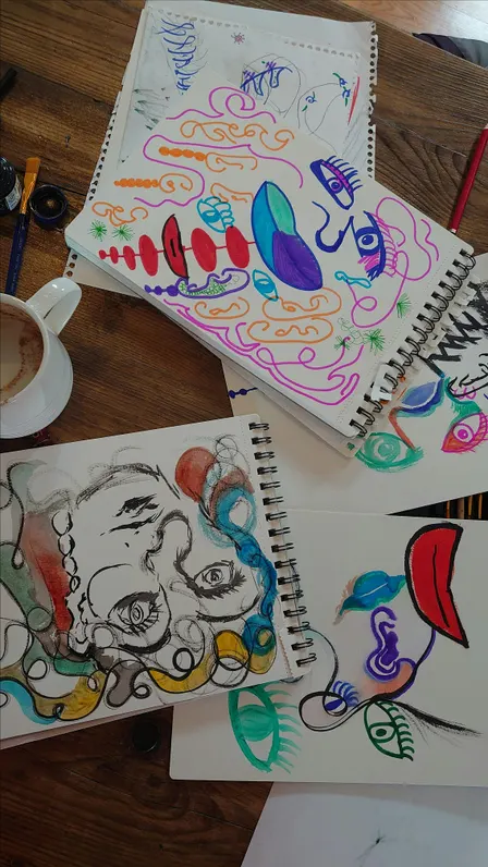Lines & Lattes (Art & Coffee Group)
