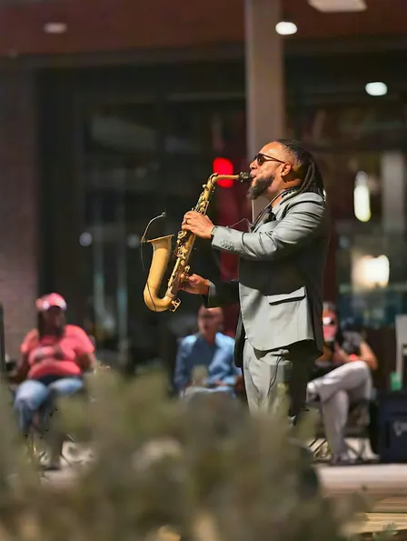 Saxophonist Vandell Andrew's Holiday Experience 2026