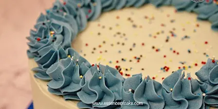 Decorating a Semi Naked Cake