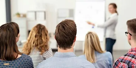 Erfolgreich Pitchen – Überzeuge mit deiner Geschäftsidee!