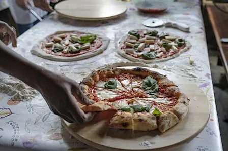 Pizza Workshop in Berlin: Make Neapolitan Pizza Yourself
