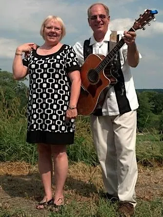 Free live music with Dovetail Duo at The Vineyard at Hershey