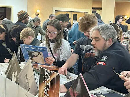 VINYL RECORD SALE! The Erie Record Riot! Over 10,000 LPs in one room!