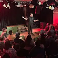 Jokes on the Boat: Stand-Up Comedy in English