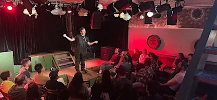 Jokes on the Boat: Stand-Up Comedy in English
