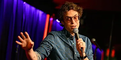 Jay Light Headlines Mad House Comedy Club!