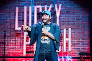 Copenhague en Español #15 - Show de comedia stand-up con Chadmax de México