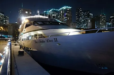 Hip Hop Vs Juke Yacht Party FT: Special Guest Power 92 DJ Nehpets | Chicago