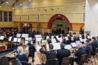 Me2 Orchestra – "Autumn Leaves"