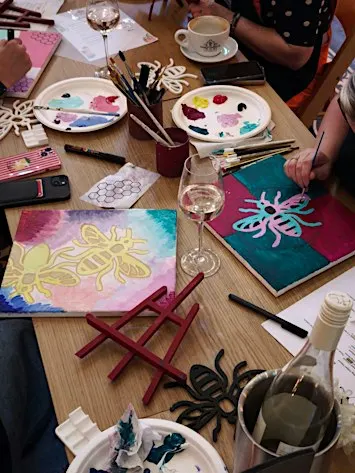 Sip & Paint - Bee