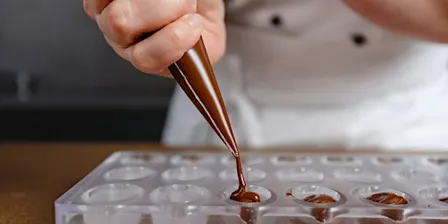 Halloween Edition Hands-On: Chocolate Making