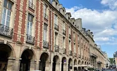 Visiter le Marais avec un jeu de piste culturel en plein air à Paris