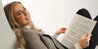 Elise Hills - Pianist