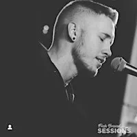 Free live music with Derek Henry at The Vineyard at Hershey