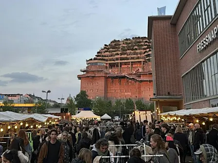 Nachtflohmarkt Rindermarkthalle St. Pauli