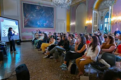 Nudismo Finanziario GENOVA. Con Alice Pomiato