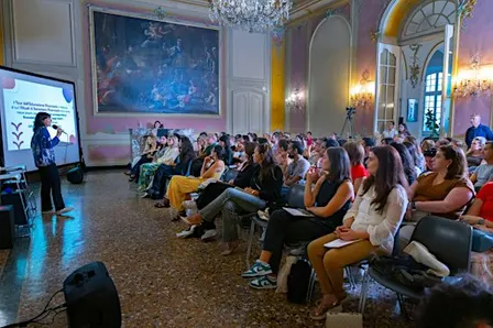 Nudismo Finanziario GENOVA. Con Alice Pomiato