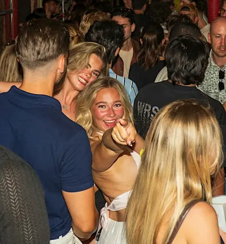 Nice Orange Bar Crawl – Party Bars, Music, Nightlife & Club Experience