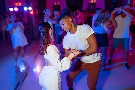 She Owns Sunday — Bachata Night Köln