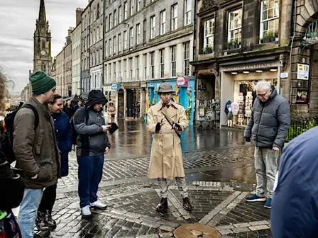 £10 OFF! Edinburgh Hidden Gems Walking Tour with Haggis, Whisky & Fudge
