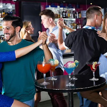 Tanzen & echte Verbindungen, Salsa Bachata Party