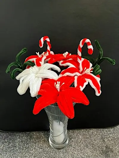 Fuzzy Flowers! Make a Festive  Bouquet