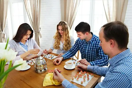 DROP IN | Bikkies and Boardgames