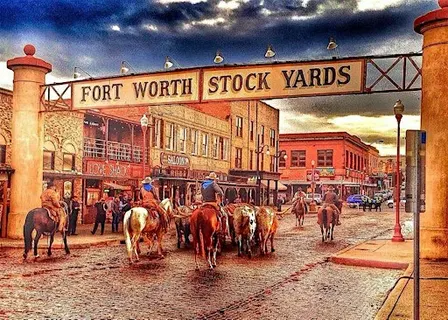 Walking History/Ghost Tour with Texas Guide in the Stockyards