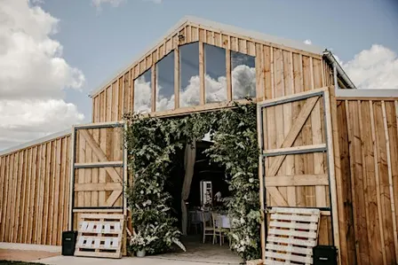 ✨Pirzwell Barn & Lily Ashton Events Wedding Fair✨