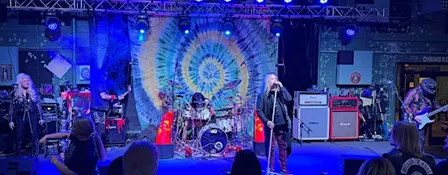 Shout At The Devil (Mötley Crüe Tribute) plays The TAP