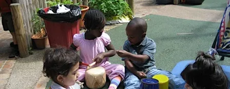 Music : Playing to learn and learning to play