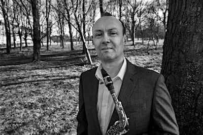 Martin Kershaw plays Lee Konitz [Straight ahead Jazz]