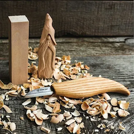 Lee Valley Tools Winnipeg Store - Carve a Wizard