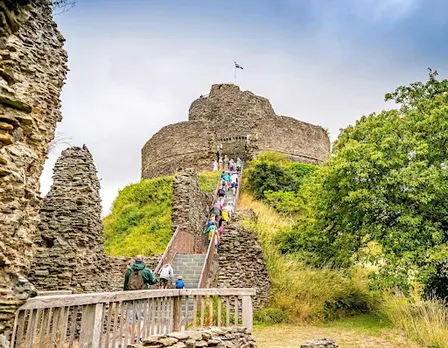 Feasts at the Castle